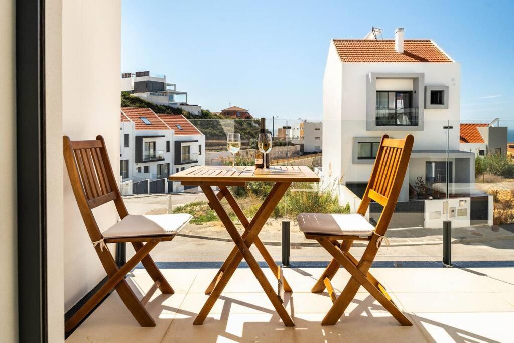 Beach, Ocean View & Bright House Ерісейра Екстер'єр фото