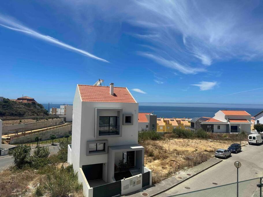 Beach, Ocean View & Bright House Ерісейра Екстер'єр фото